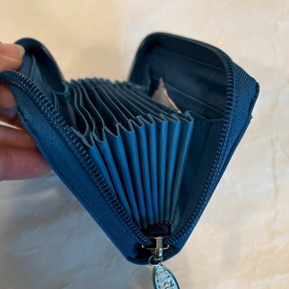 Big Skinny Polka Accordion card case, brand new, in teal blue - Picture 3 of 11